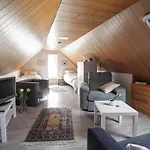 Luett Hus Erna