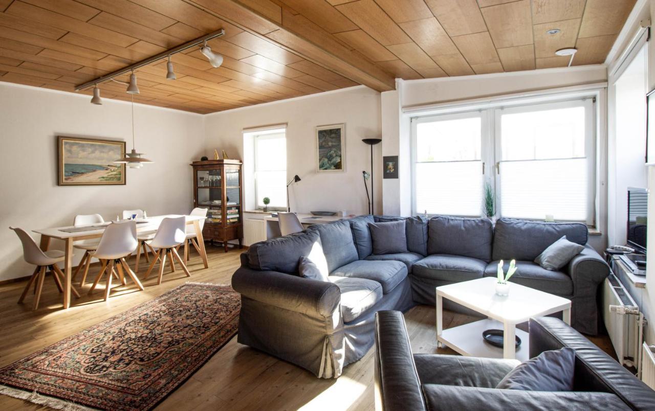 Luett Hus Erna *