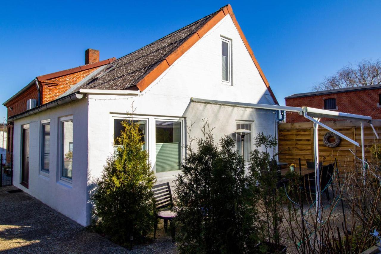 Holiday home Luett Hus Erna