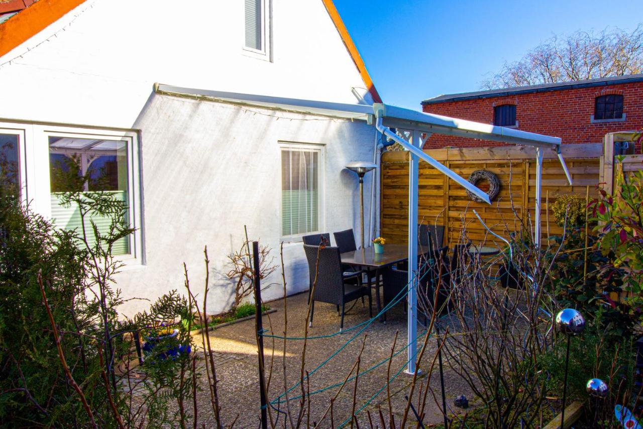 Holiday home Luett Hus Erna *